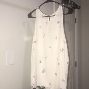 Blouse with exposed back— blouse/ tank top
